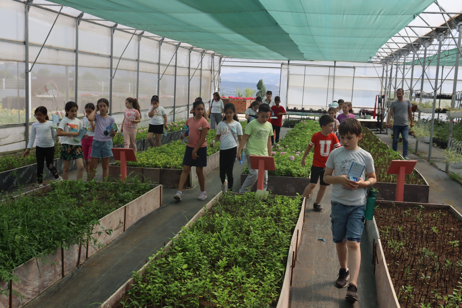 Izmit Belediyesinden Çevre Haftasi'nda çocuklarla anlamli etkinlik (10)