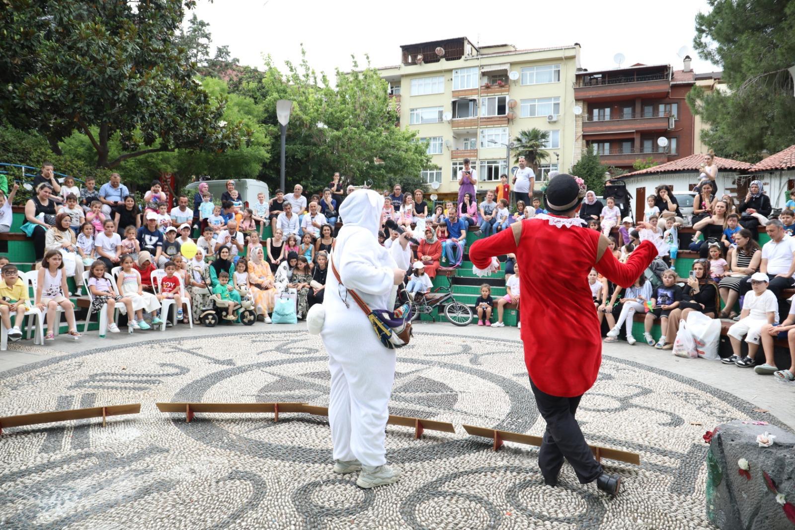 İzmit Belediyesinden öğrencilere Karne Şenliği (2)