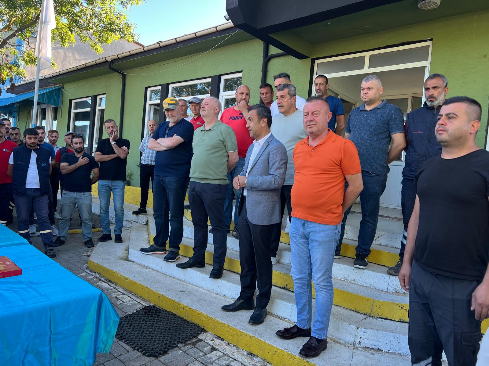 Izmit Temizlik Isleri Müdürlügü ailesi bayramlasti (2)