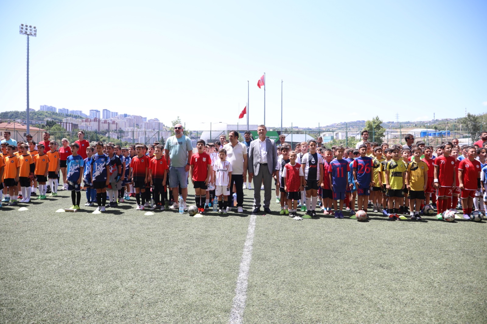 Izmitli gençler kurtulus coskusunu futbol senliginde doyasiya yasiyor (8)