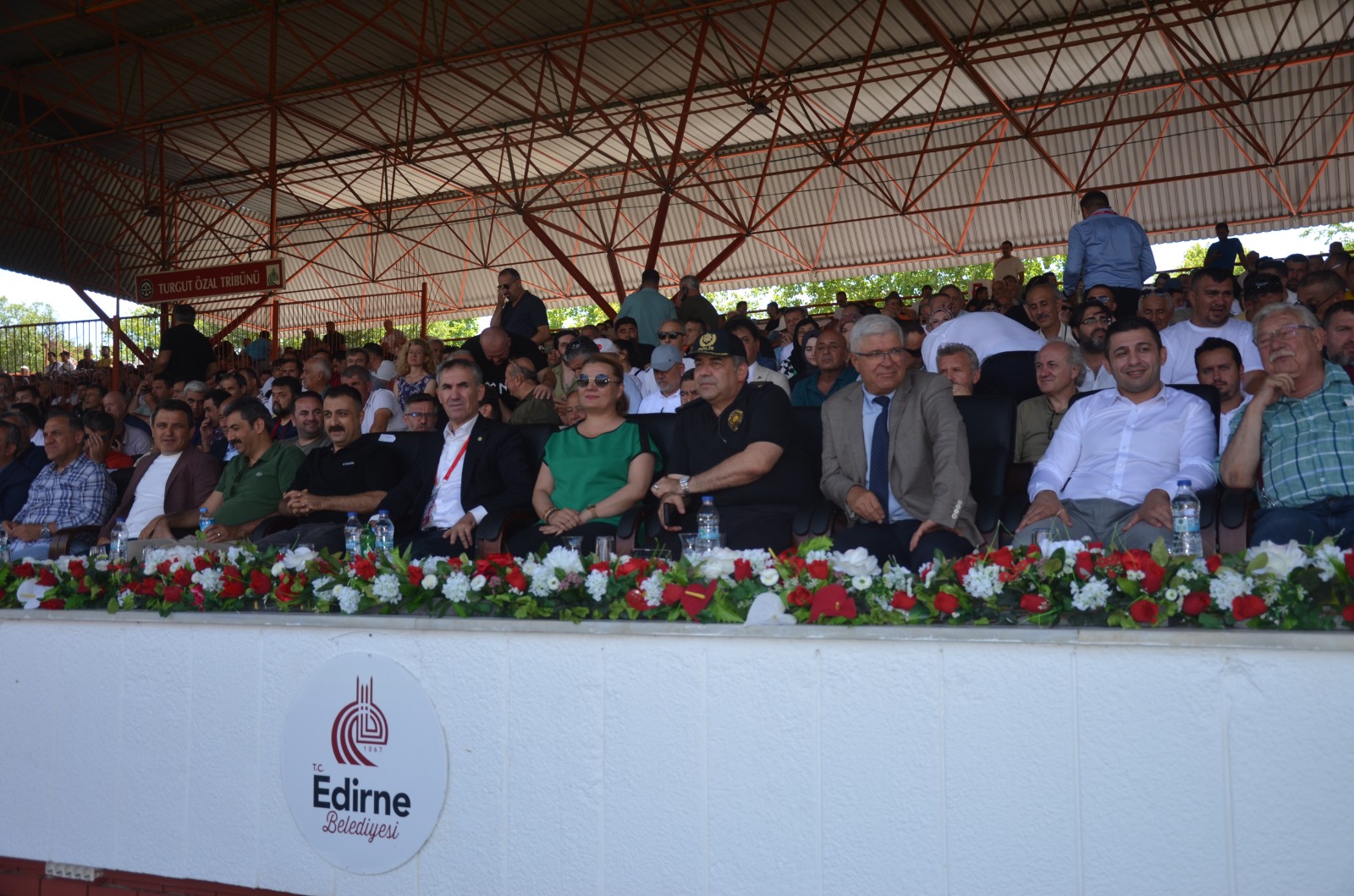 Başkan Hürriyet, Edirne Kırkpınar'da Kocaelili Pehlivanları Kutladı (1)