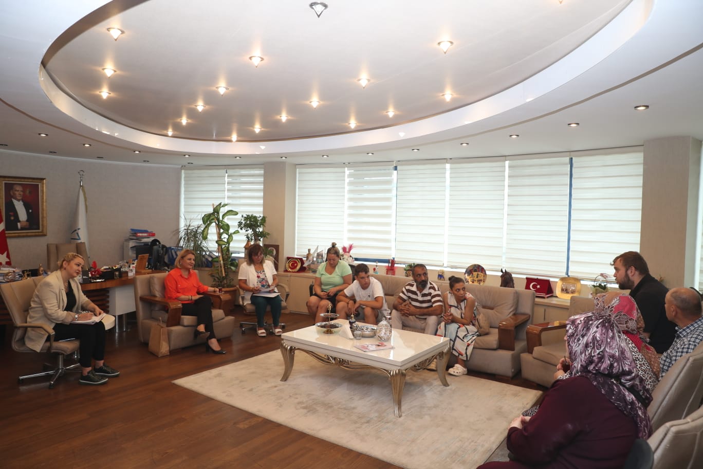 Baskan Hürriyet, vatandaslari dogrudan dinledigi Halk Bulusmalari'na devam ediyor (2)
