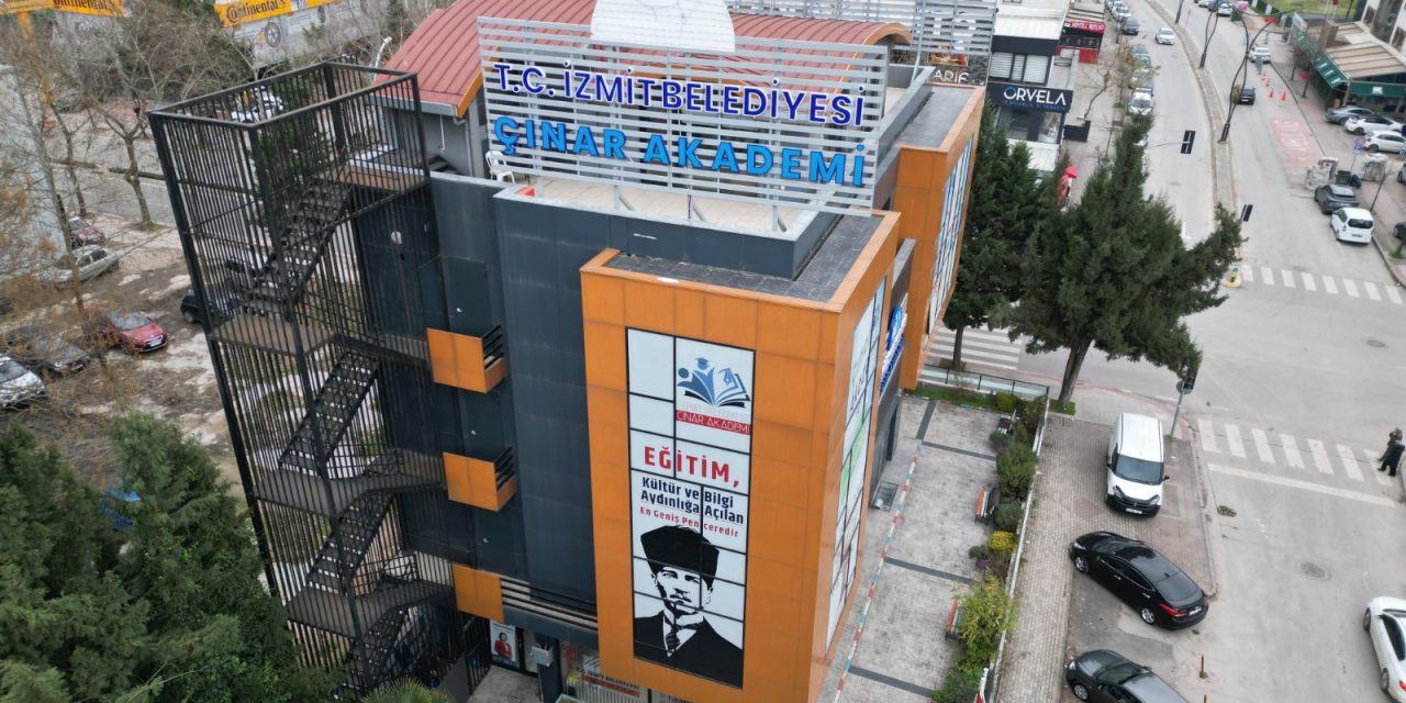 ÇINAR AKADEMİ ÖĞRENCİLERİNDEN YKS’DE ÜSTÜN BAŞARI