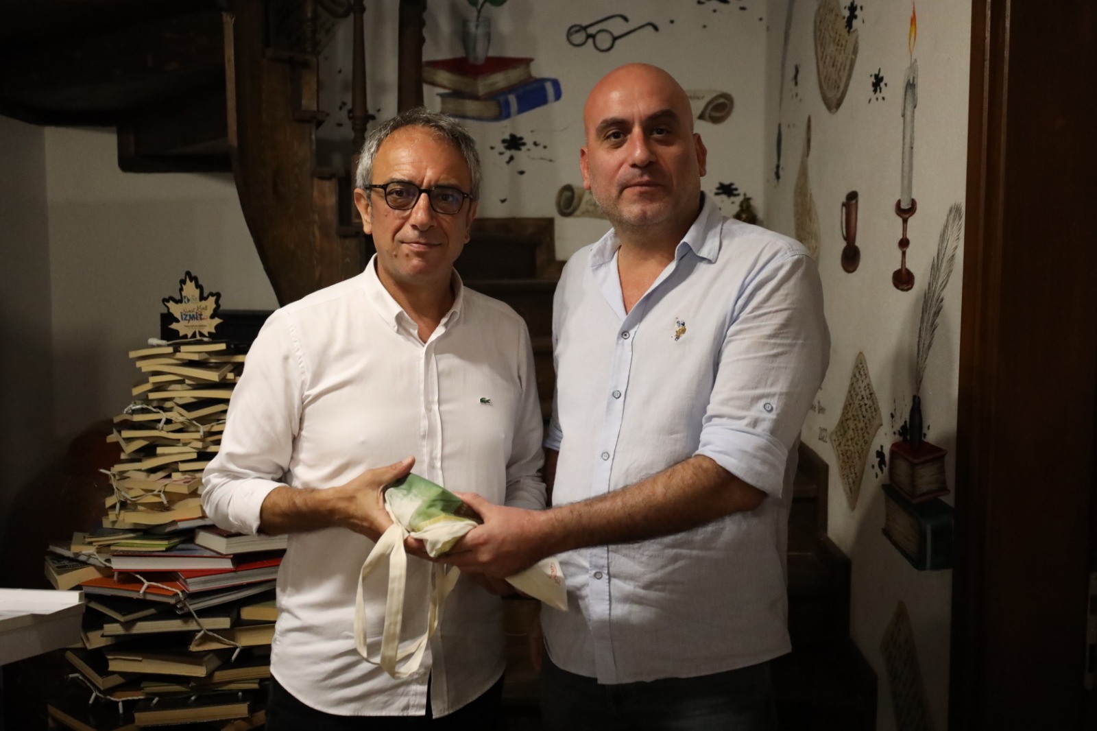 Hediyeler takdim edildi (3)