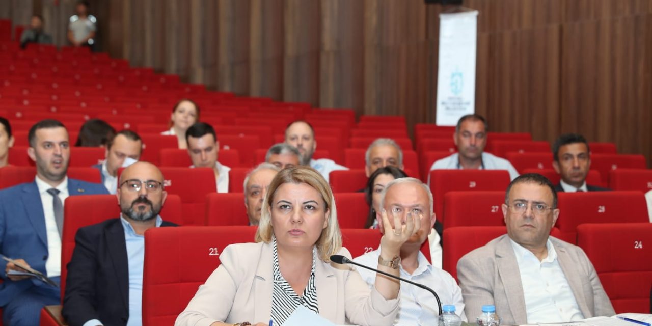 BAŞKAN HÜRRİYET, ALİKAHYA’DA VATANDAŞLARIN MAĞDUR EDİLMEMESİNİ İSTEDİ