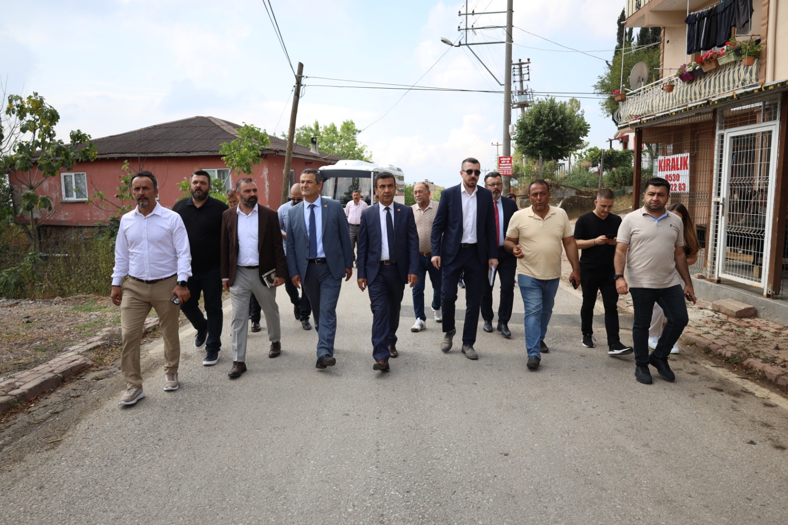 İzmit Belediyesi Arızlı Mahallesi sakinlerinin taleplerini dinledi (2)