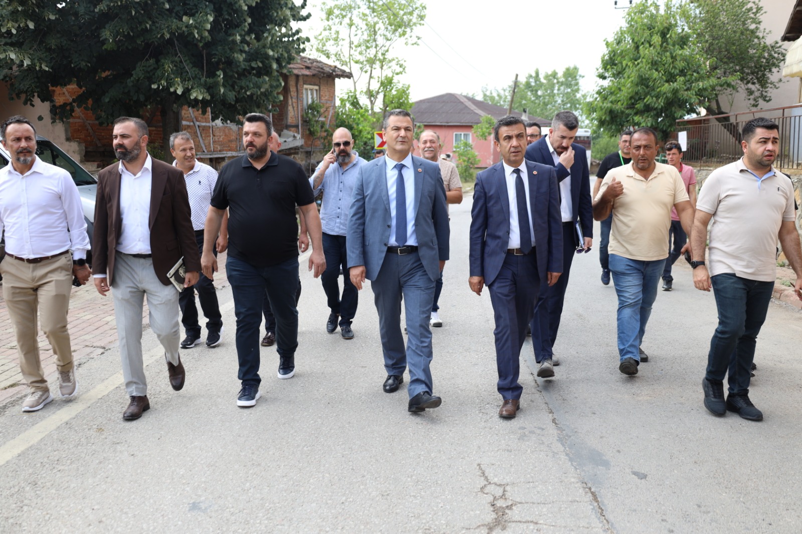 İzmit Belediyesi Arızlı Mahallesi sakinlerinin taleplerini dinledi (3)