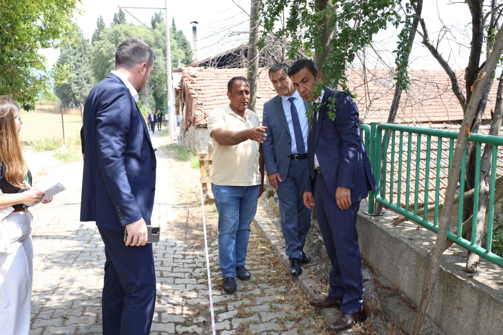 İzmit Belediyesi Arızlı Mahallesi sakinlerinin taleplerini dinledi (7)