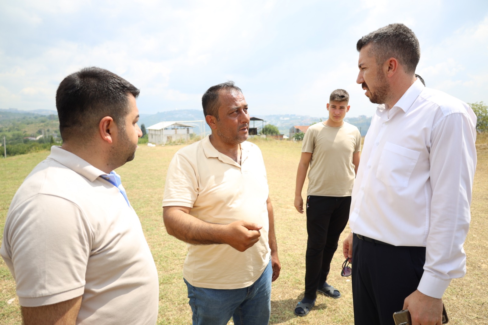 İzmit Belediyesi Arızlı Mahallesi sakinlerinin taleplerini dinledi (9)