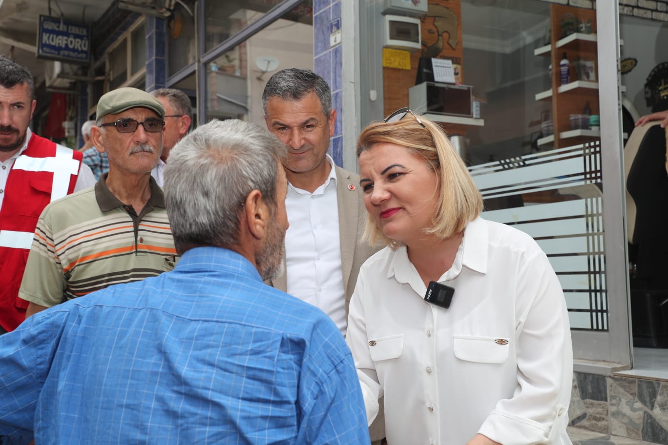İzmit Belediyesi, Tavşantepe Caddesi’nde konforlu ulaşım için çalışmalara başladı (2)