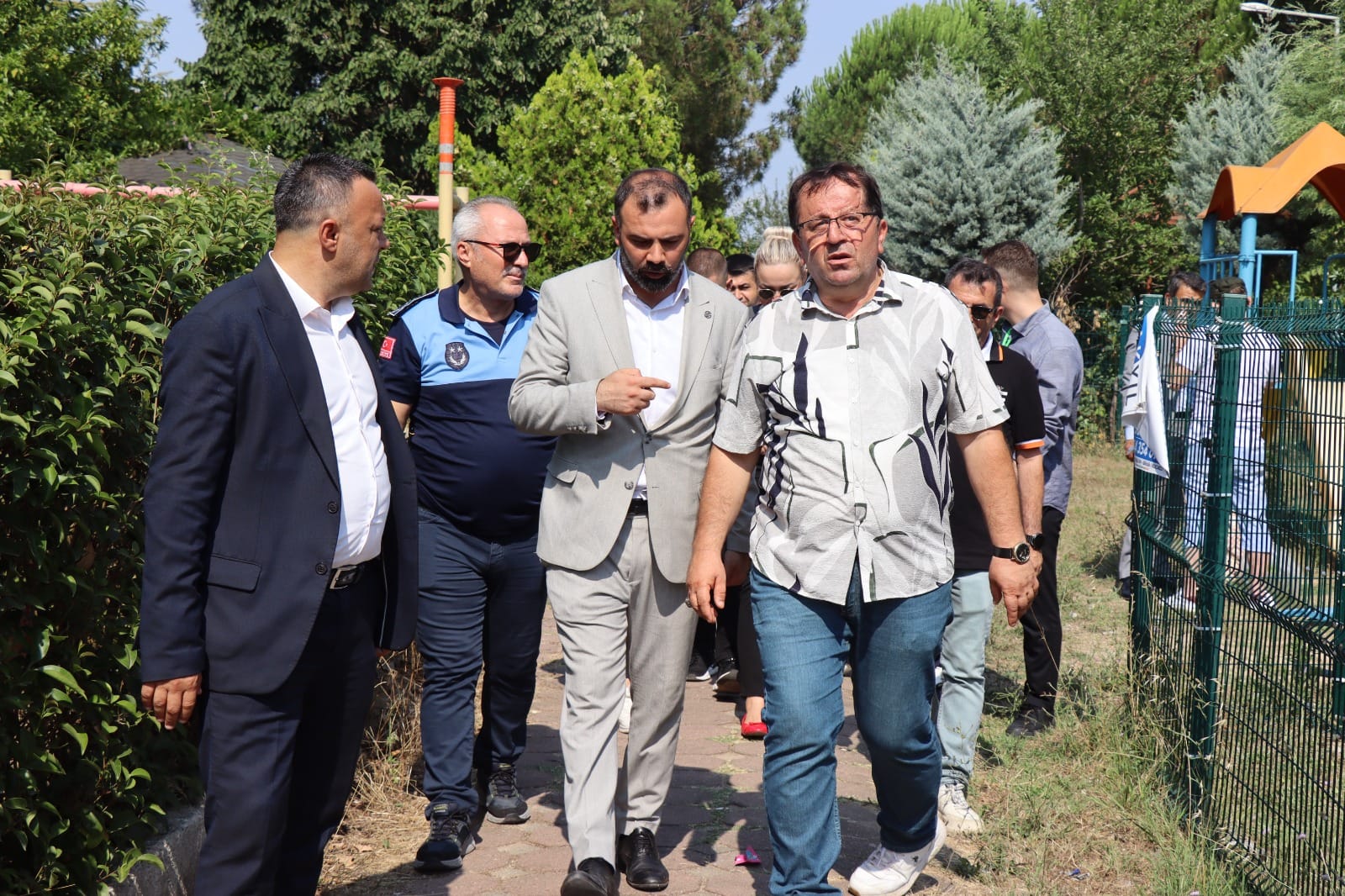 Izmit Belediyesi, Tepeköyün ihtiyaçlarini dinledi (1)