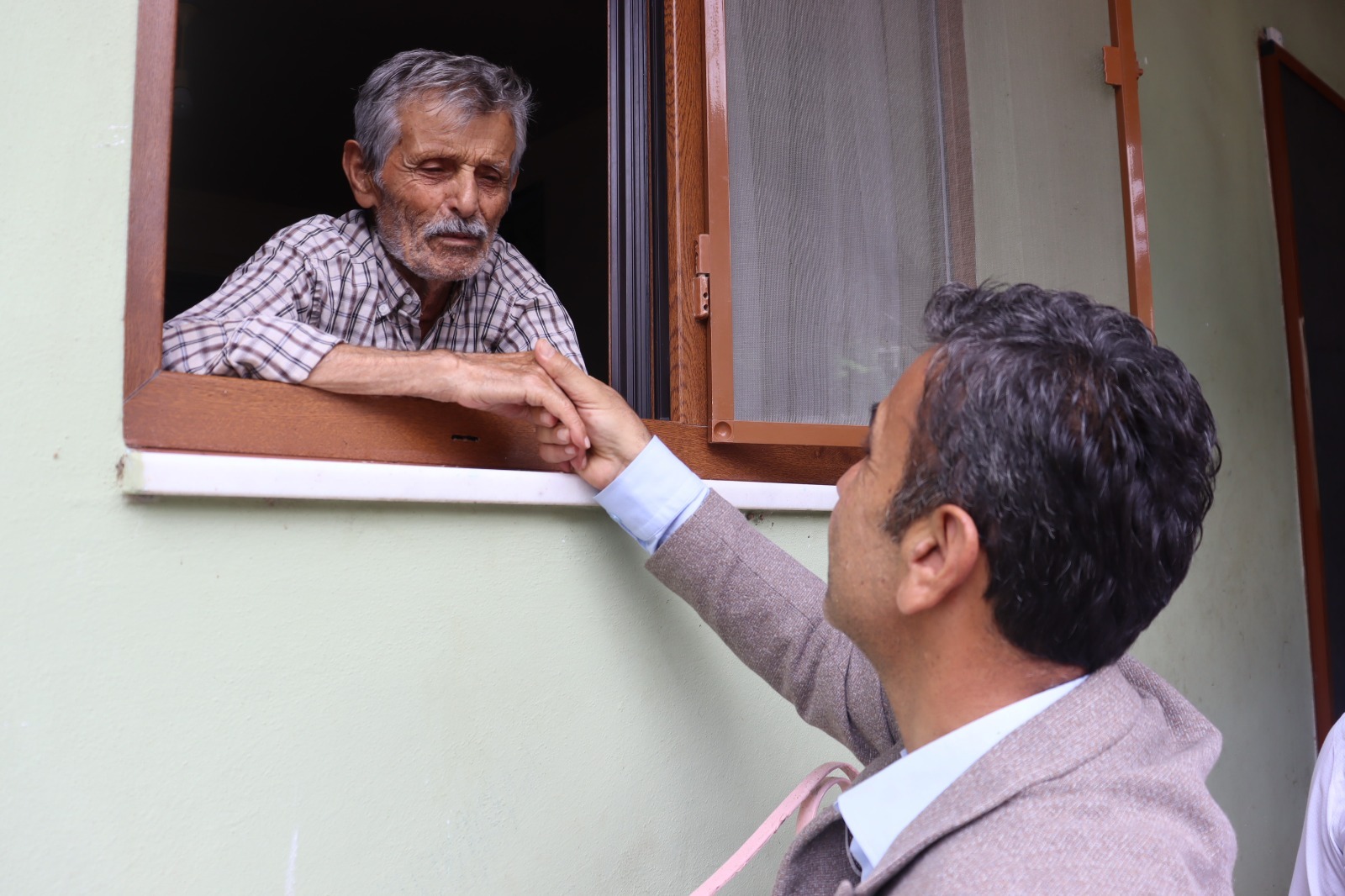 İzmit Belediyesi köyleri önemsiyor ve sık sık ziyaret ediyor (2)
