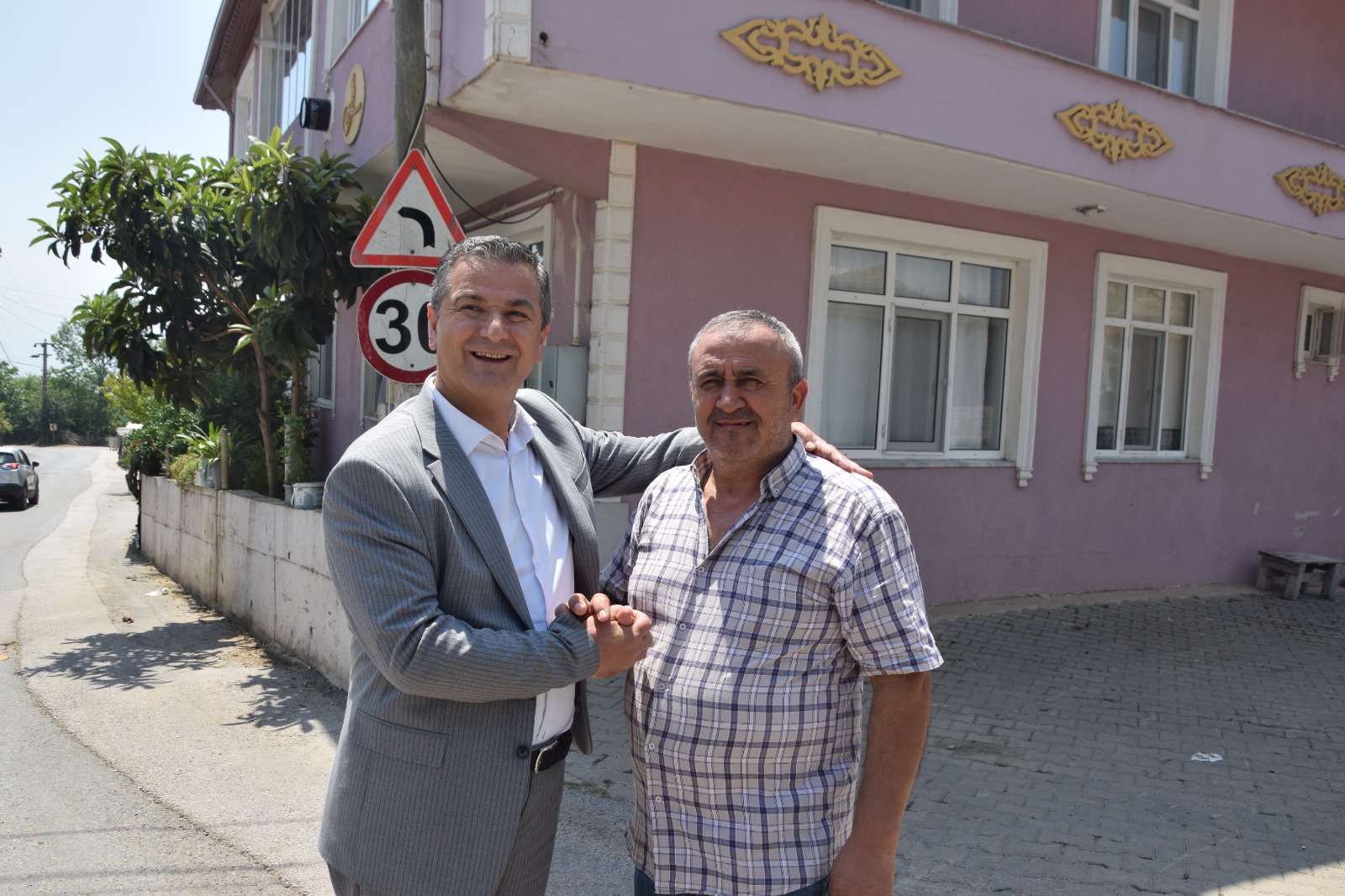 İzmit Belediyesi mahalle gezilerine Sepetçi’de devam etti (10)