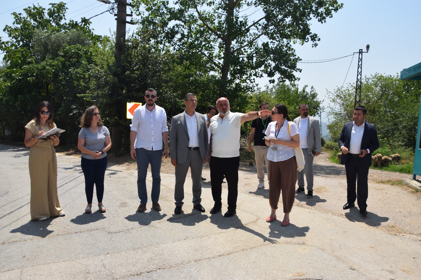 İzmit Belediyesi mahalle gezilerine Sepetçi’de devam etti (2)