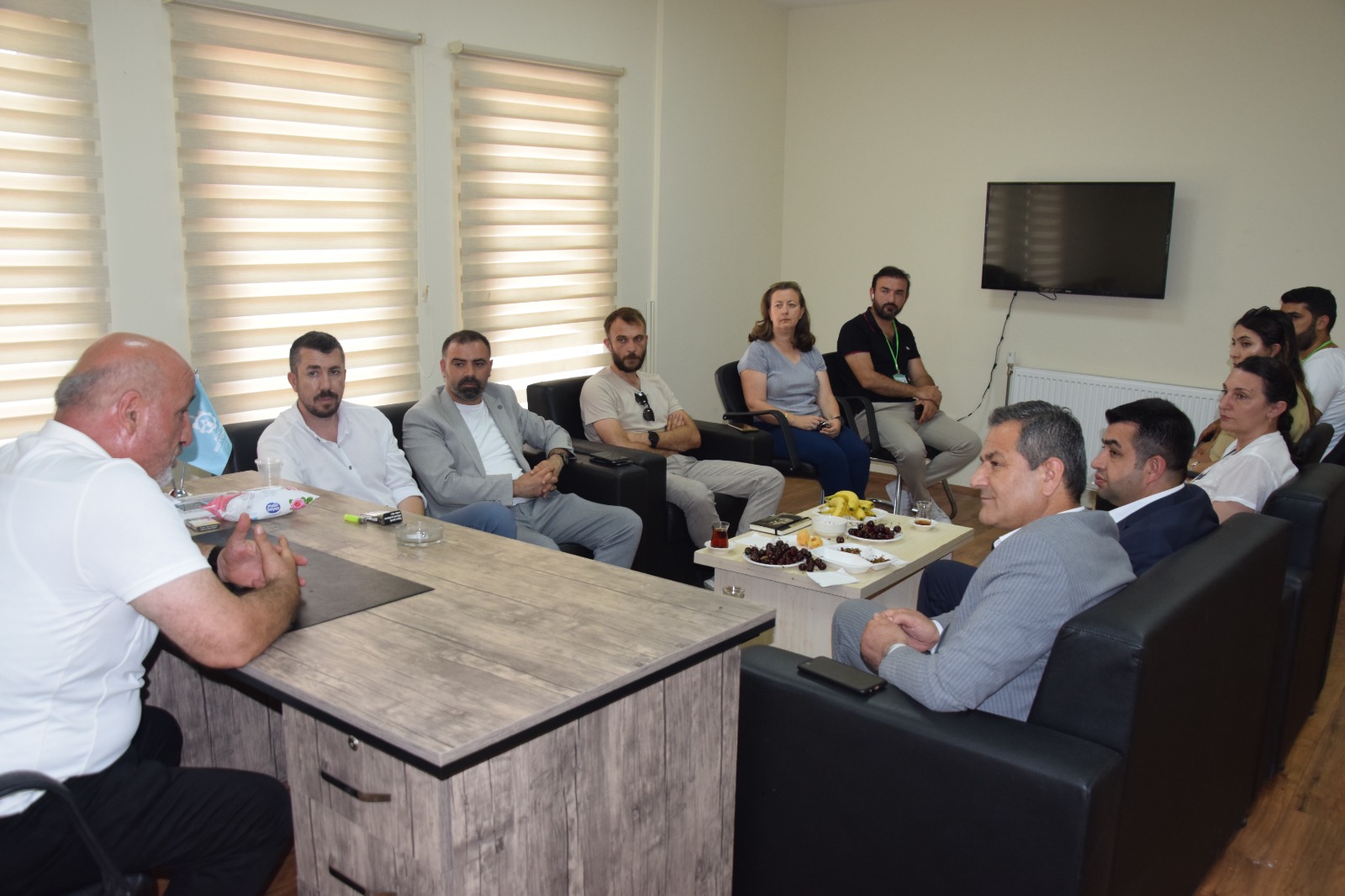 İzmit Belediyesi mahalle gezilerine Sepetçi’de devam etti (4)