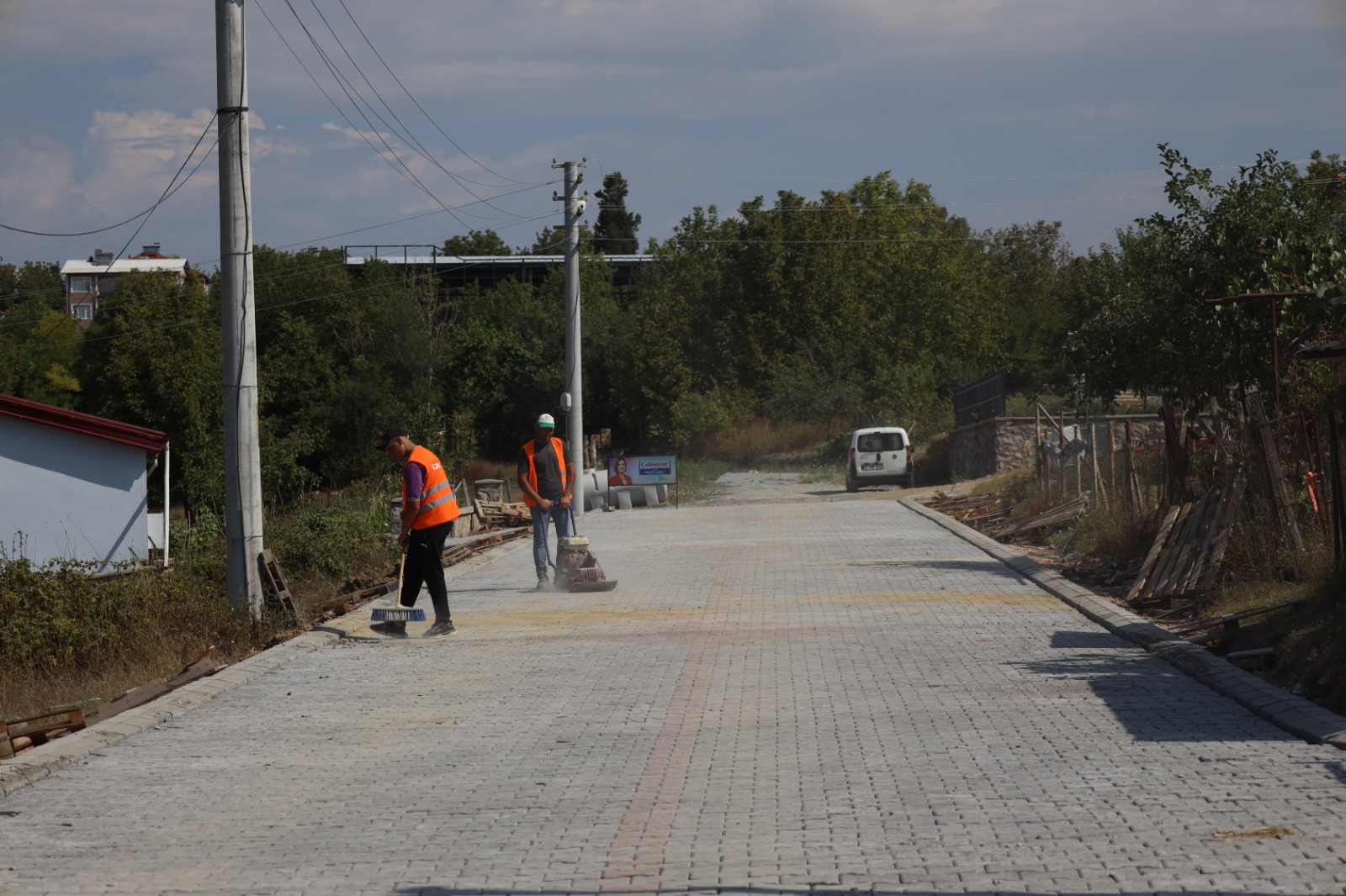 İzmit Belediyesinden Akmeşe Atatürk Mahallesine parke yol (4)