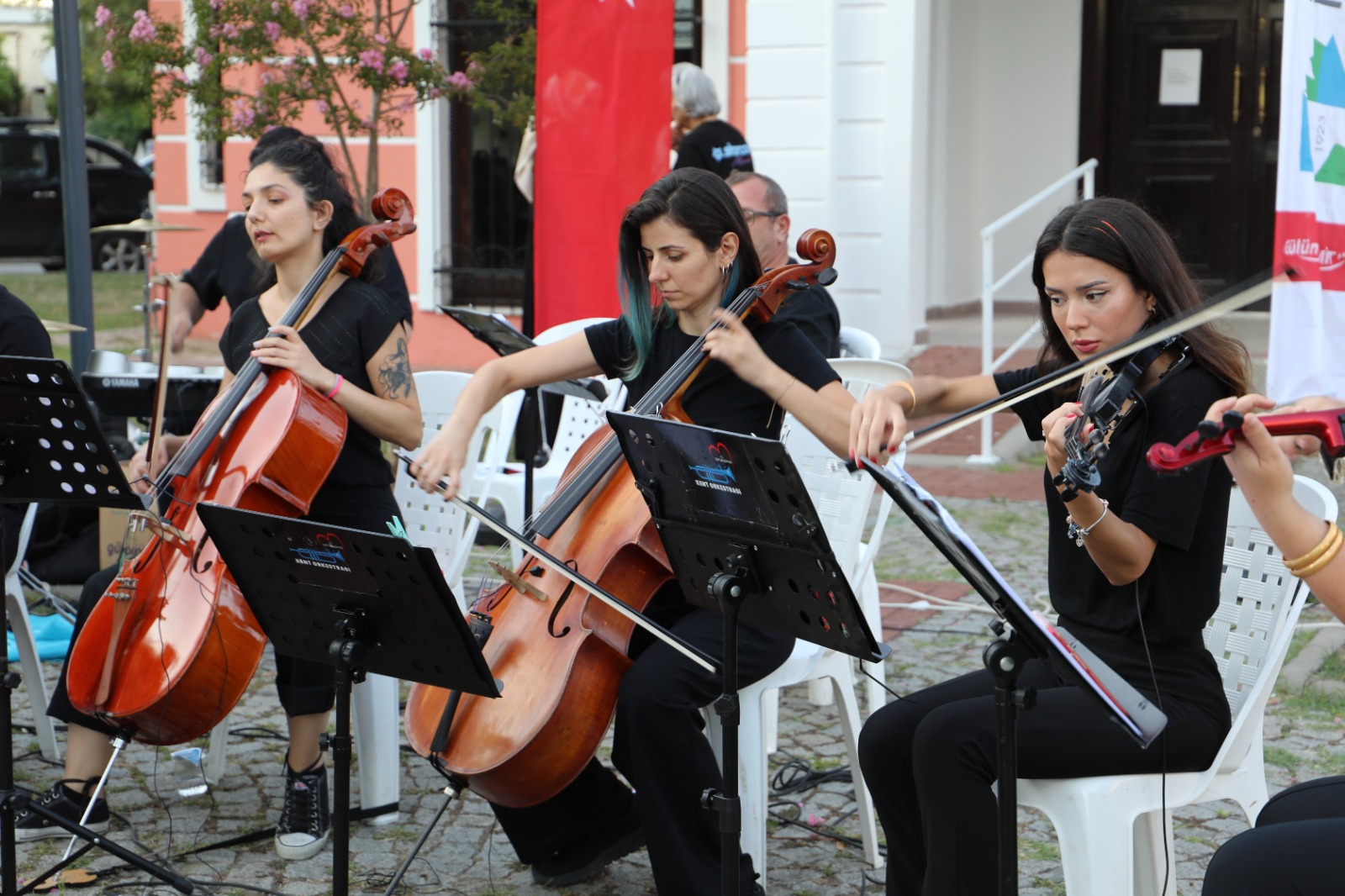 İzmit Yaz Akşamları Sezen Aksu şarkılarıyla renklendi (7)