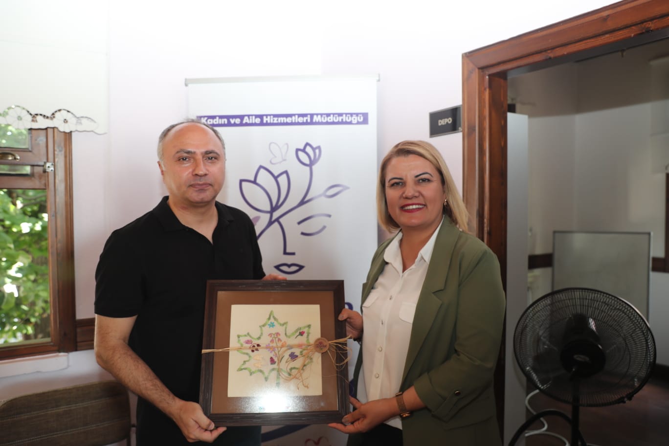 İzmit’in Kurtuluşunun 103’üncü yılında Milli Mücadele Kahramanı Kara Fatma anıldı (4)