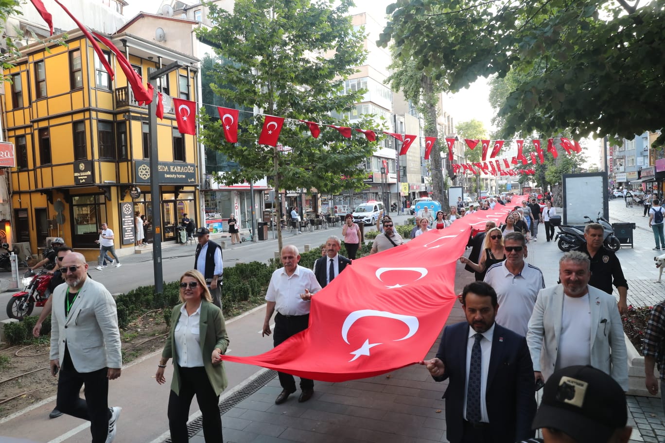 İzmit’te Kurtuluş Korteji coşkusu! (2)