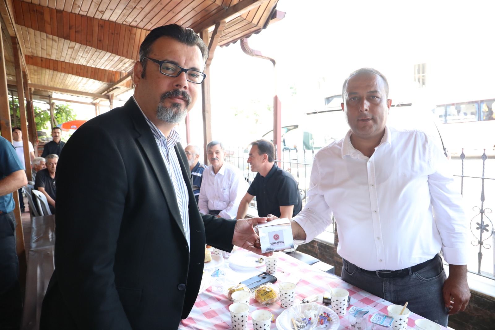muhtarlara hediye takdimi (3)