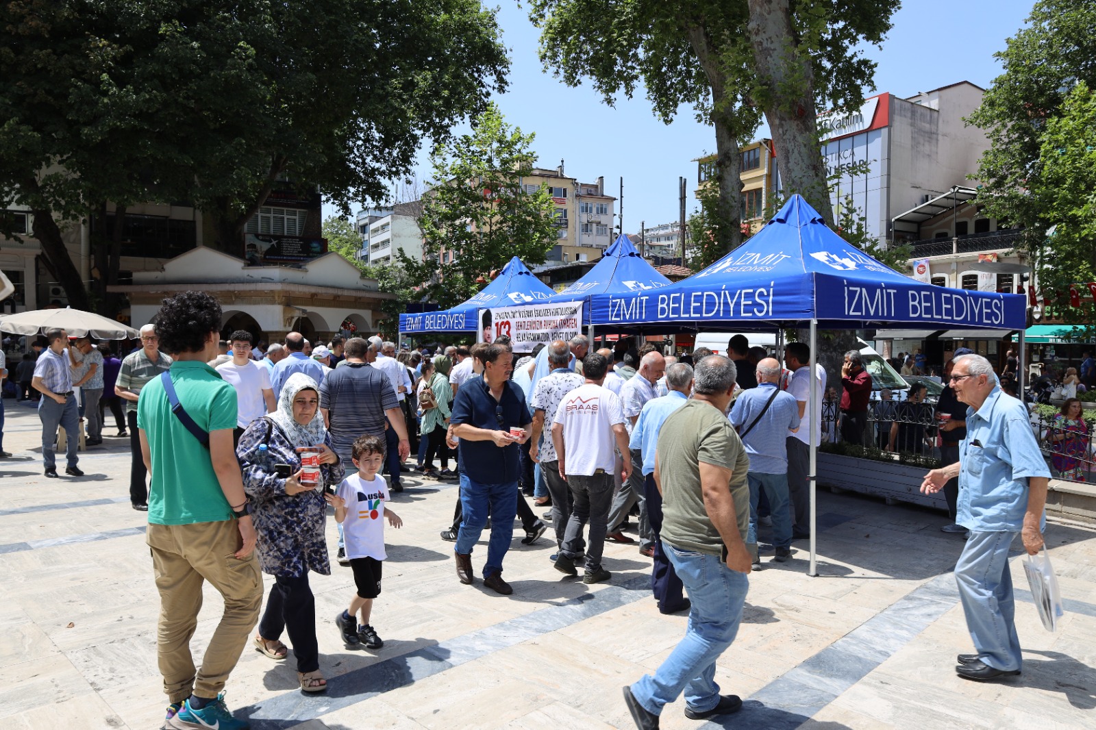 şehitler anısına helva dağıtıldı (10)