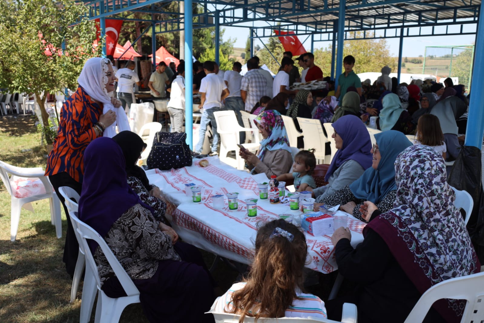 Başkan Hürriyet Yenicelileri geleneksel mevlit programında yalnız bırakmadı (12)