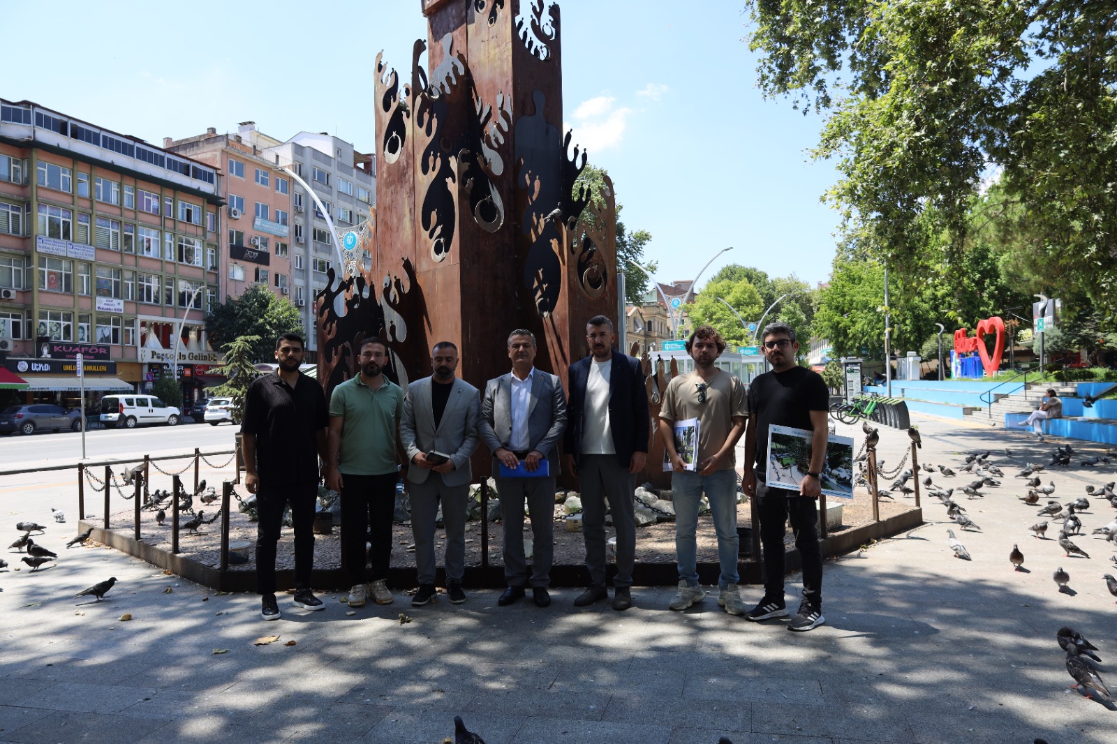 İzmit Belediyesi 15 Temmuz anıtını inceledi (5)