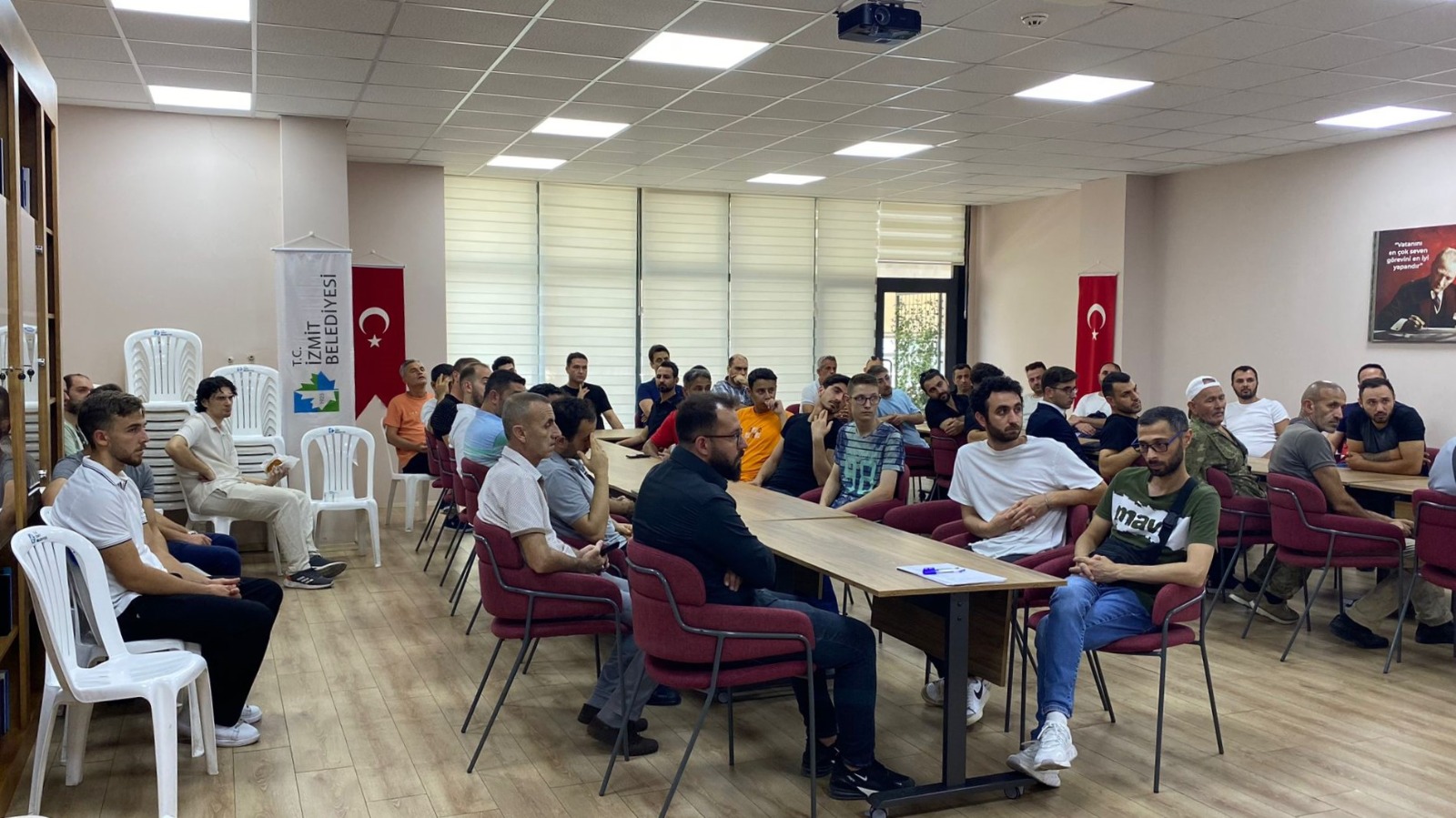İzmit Belediyesi İstihdam Birimi'nden 23 kişiye fabrikada iş fırsatı (3)