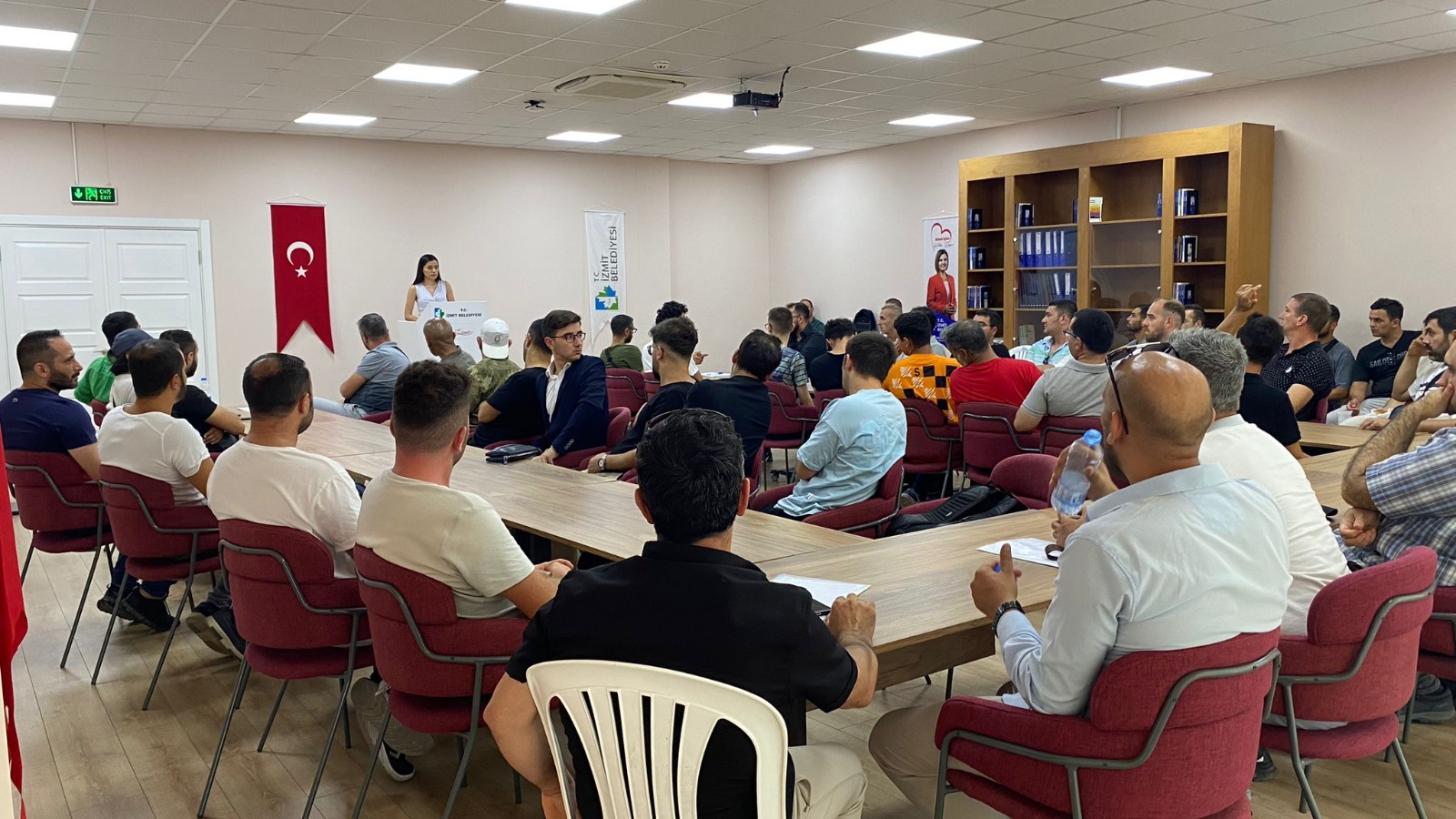 İzmit Belediyesi İstihdam Birimi'nden 23 kişiye fabrikada iş fırsatı (4)