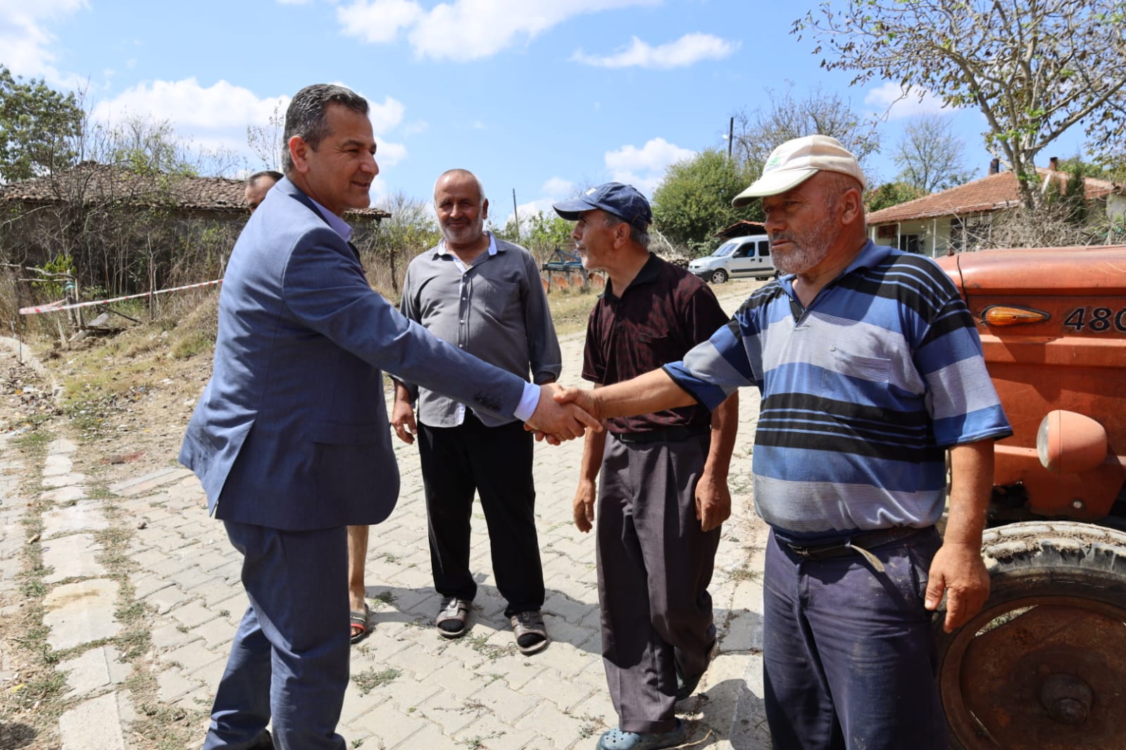 İzmit Belediyesi, kırsal mahallelerdeki inceleme gezisine Nebihoca’da devam etti (7)