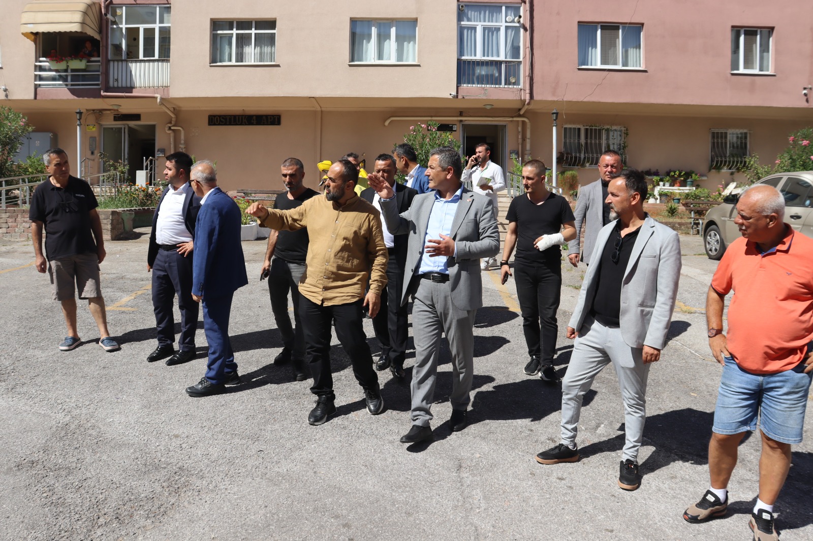 Izmit Belediyesi mahalle gezilerine Fethiye ve Zabitan'da devam etti (10)