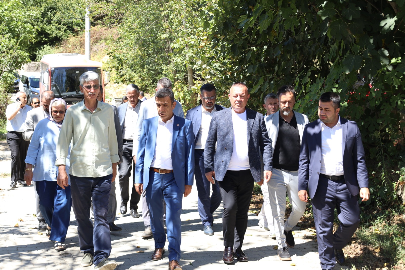 Izmit Belediyesi mahalle gezilerine Fethiye ve Zabitan'da devam etti (3)