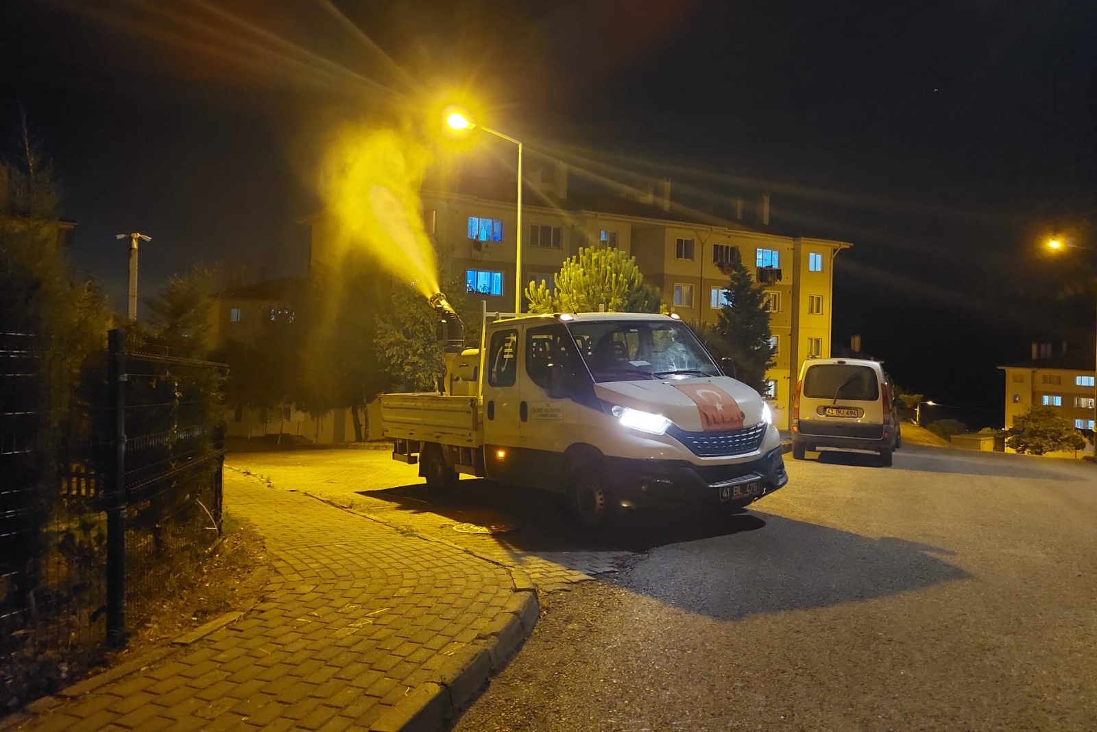 Izmit Belediyesinden yaz aylarinda ilaçlama seferberligi (2)