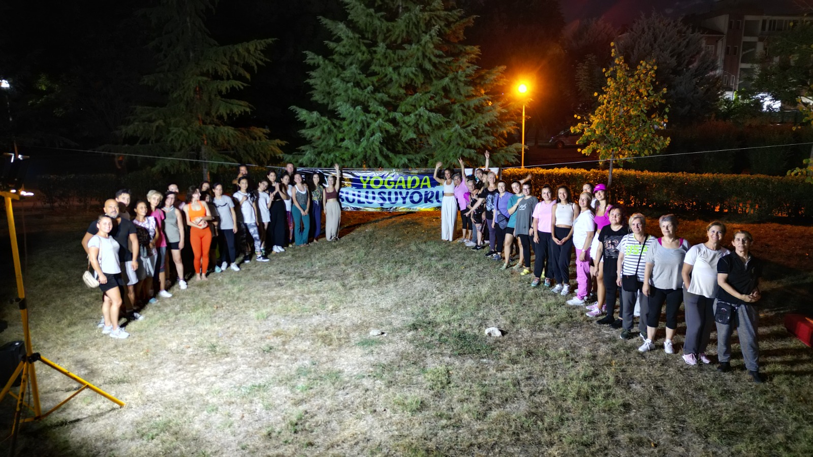 İzmit bu etkinliğini sevdi ‘Nefes Al İzmit’ Yoga etkinliğine büyük ilgi (8)