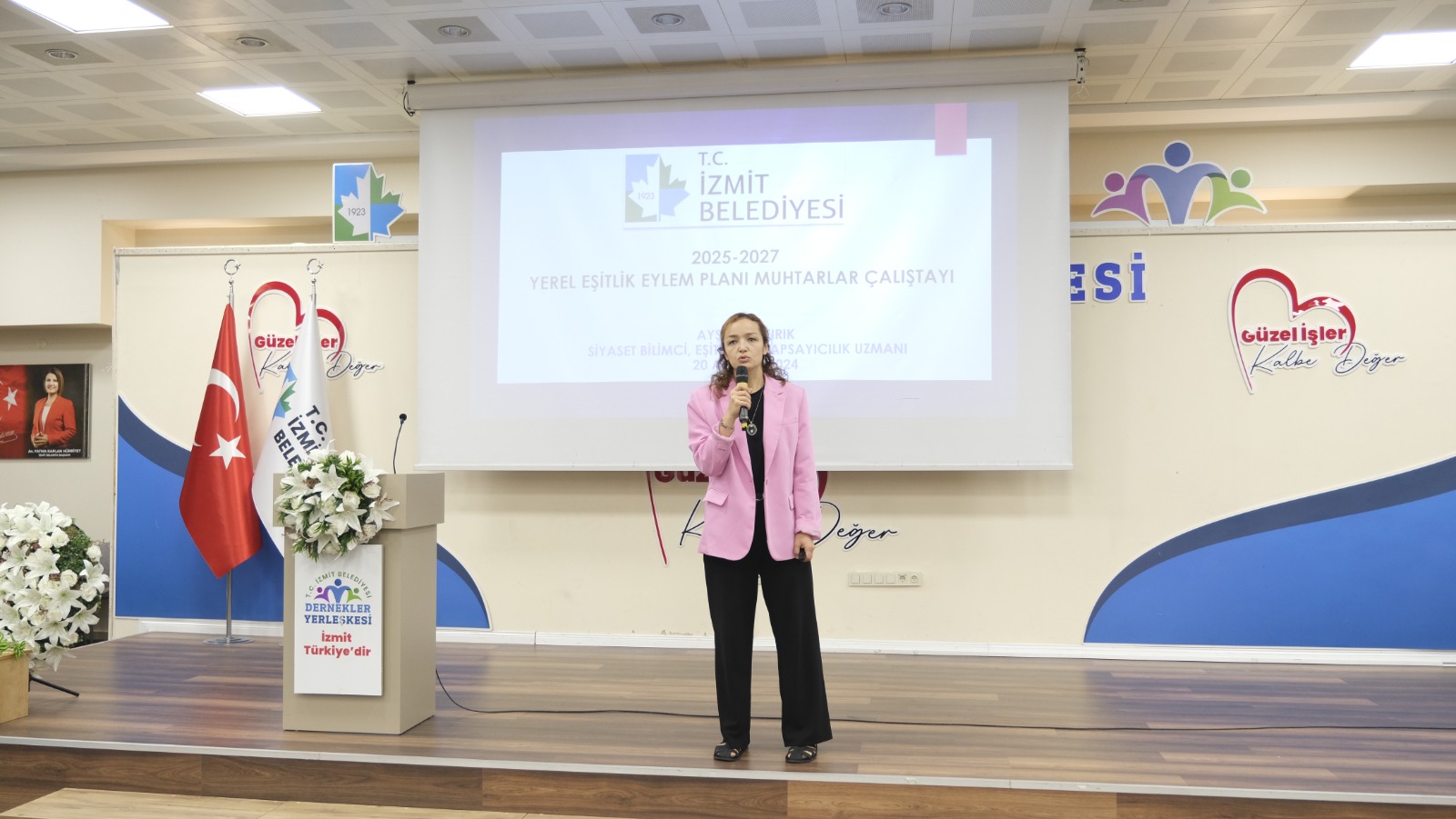 İzmit’te Yerel Eşitlik için ilk adım muhtarlar çalıştayda buluştu (7)