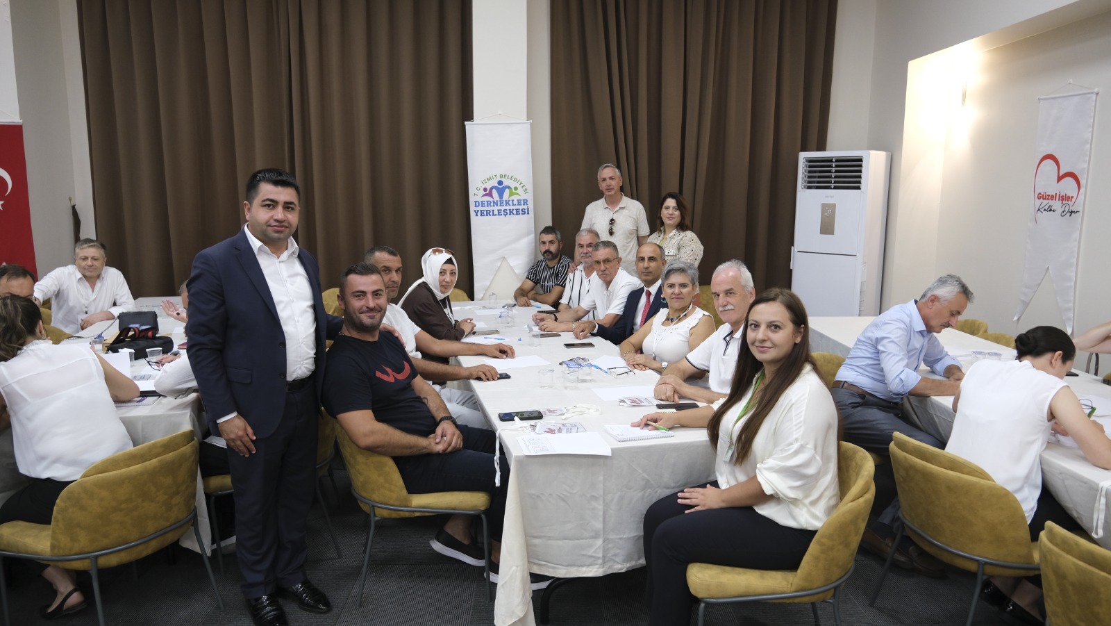 İzmit’te Yerel Eşitlik için ilk adım muhtarlar çalıştayda buluştu (9)