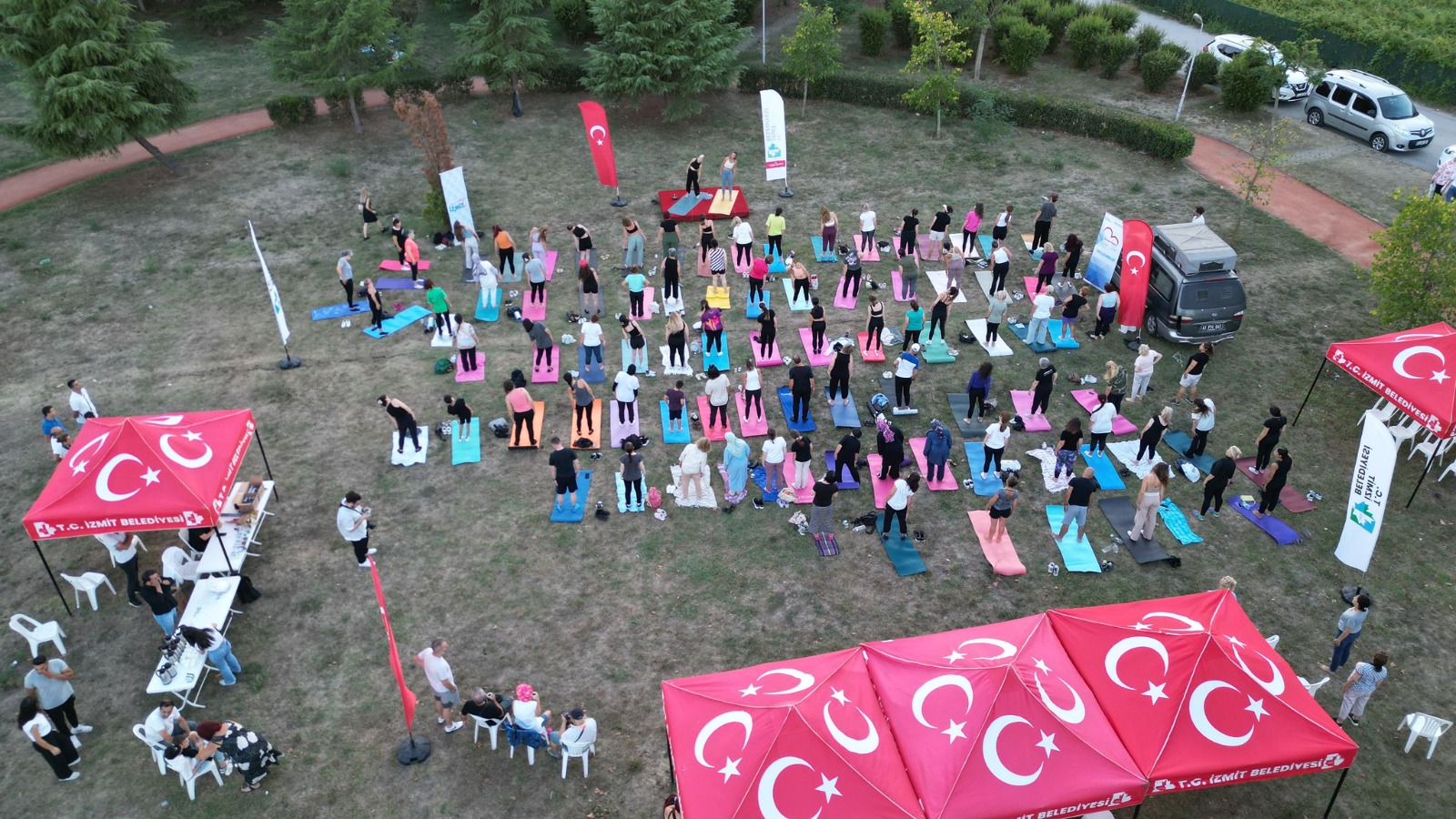 İzmit’te ‘Nefes Al İzmit’ Yoga etkinlikleri başladı (7)