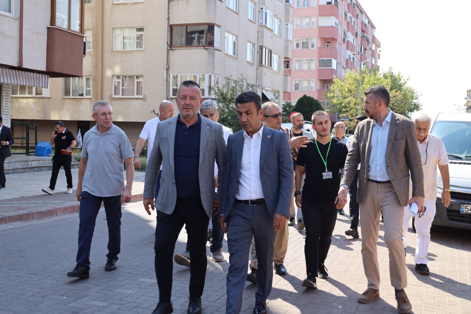 Körfez Mahallesi’nde yakın takip İzmit Belediye yöneticileri saha ziyaretinde (1)