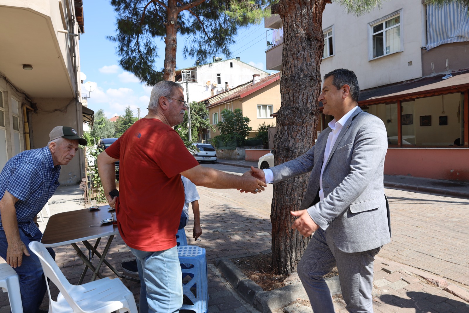 Körfez Mahallesi’nde yakın takip İzmit Belediye yöneticileri saha ziyaretinde (6)