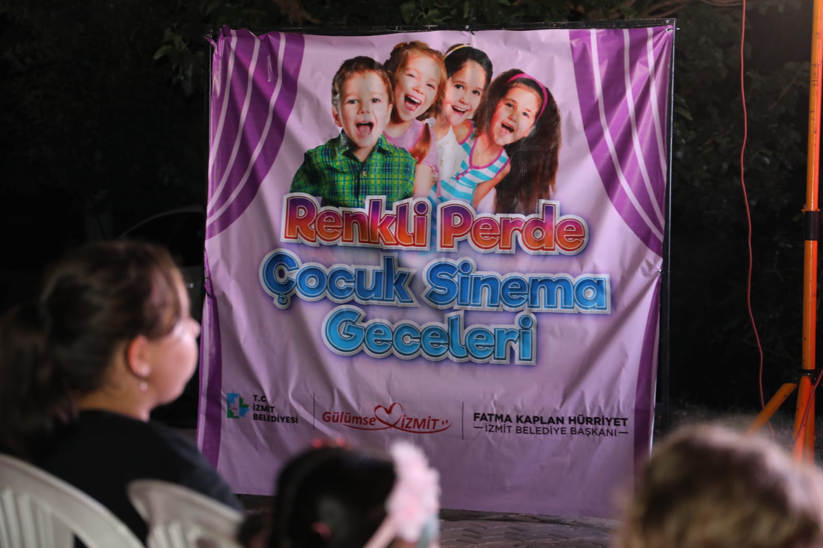 Minikler, `Çocuk Sinema Geceleri'nde doyasiya eglendi (3)