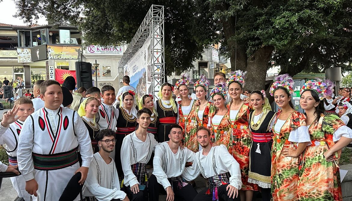 Sahne İzmit Topluluğu, Balkan Festivali’nde şehrimizi gururlandırdı (8)