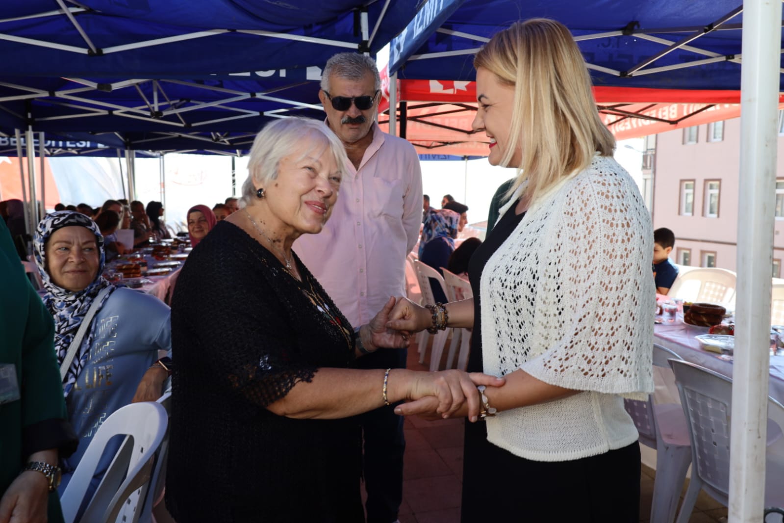 Başkan Hürriyet’ten Kapanca Sokak sakinlerine festival teşekkürü (8)
