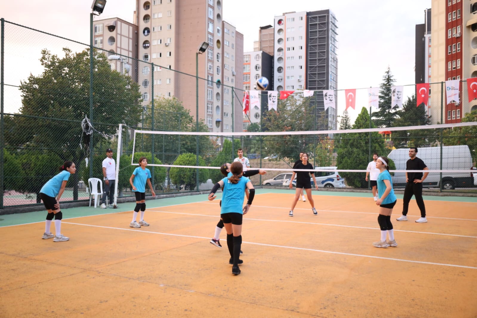 Fevzi Çakmak Mahallesi Voleybol Turnuvası başladı (7)