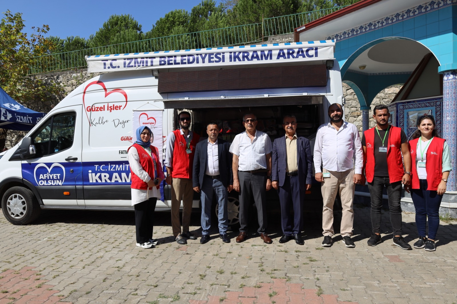 Izmit Belediyesi Ayaztepe Camii cemaati ile bulustu (1)