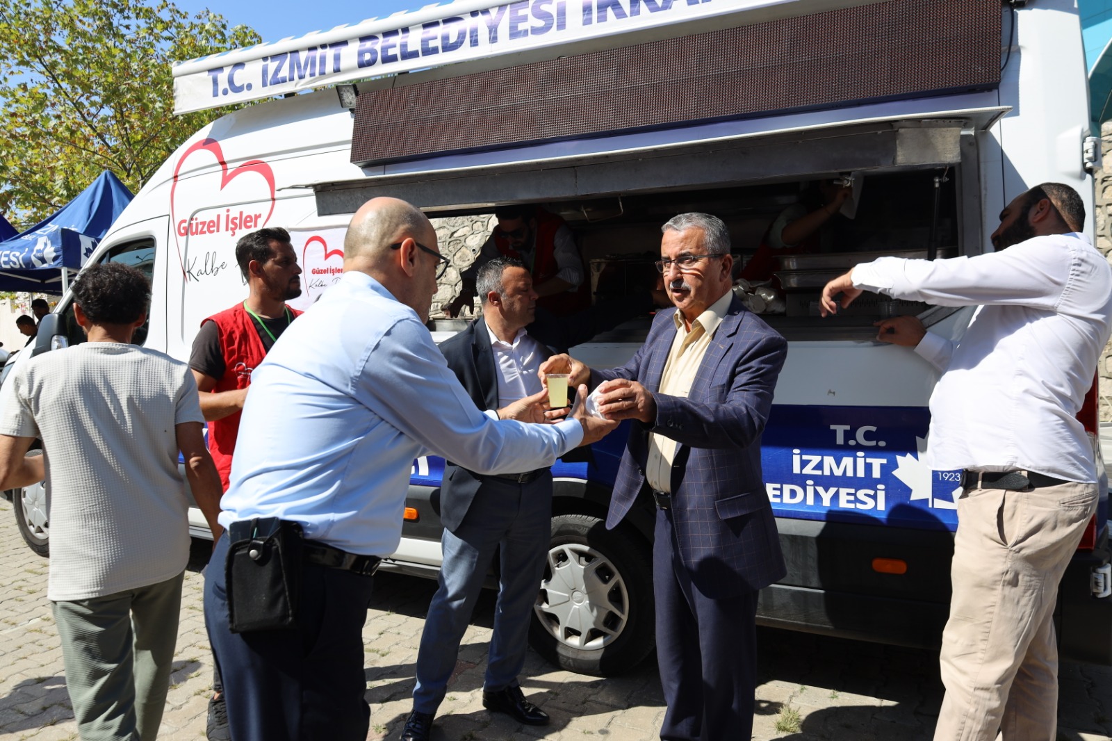 Izmit Belediyesi Ayaztepe Camii cemaati ile bulustu (7)