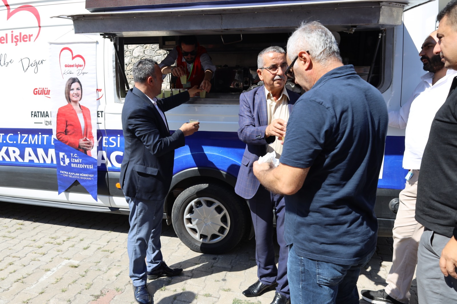 Izmit Belediyesi Ayaztepe Camii cemaati ile bulustu (8)