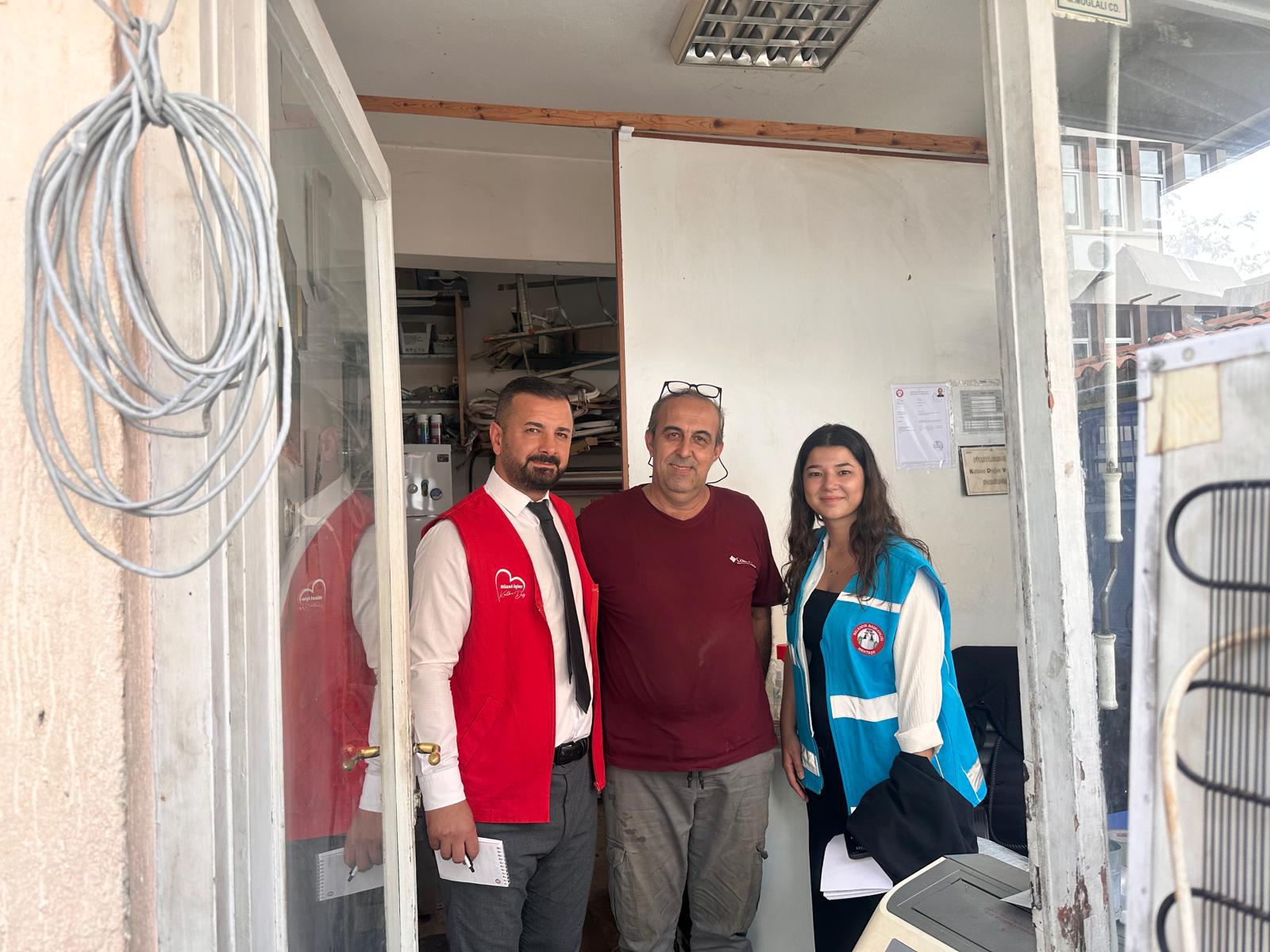 İzmit Belediyesi Çınar Ekibi diğer belediyelere örnek oldu (2) İzmit Belediyesi Çınar Ekibi diğer belediyelere örnek oldu (2)