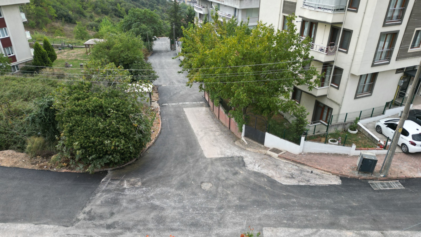 İzmit Belediyesi Orhan Mahallesindeki asfalt çalışmasını tamamladı (6)
