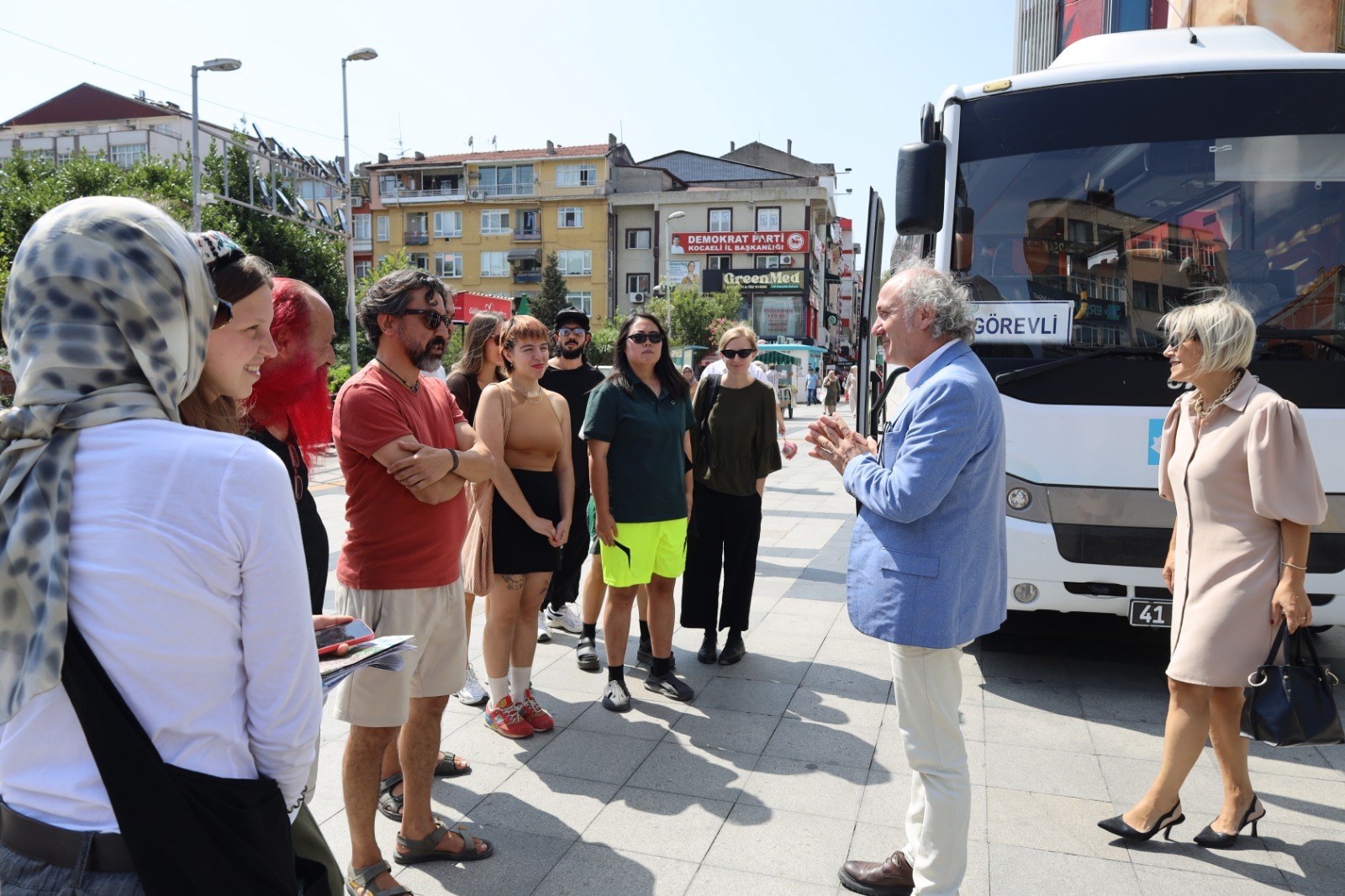 Izmit Belediyesi, Uluslararasi Sanatçilari Agirladi (5)