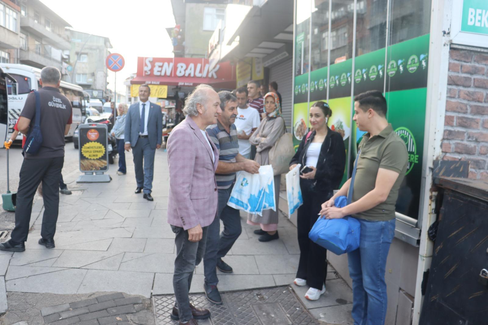 İzmit Belediyesi işçilerin ve öğrencilerin yanında olmaya devam ediyor (2)
